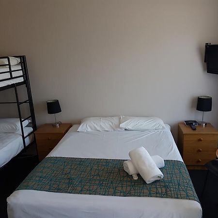 Gateshead Tavern & Motel Mount Hutton Bagian luar foto