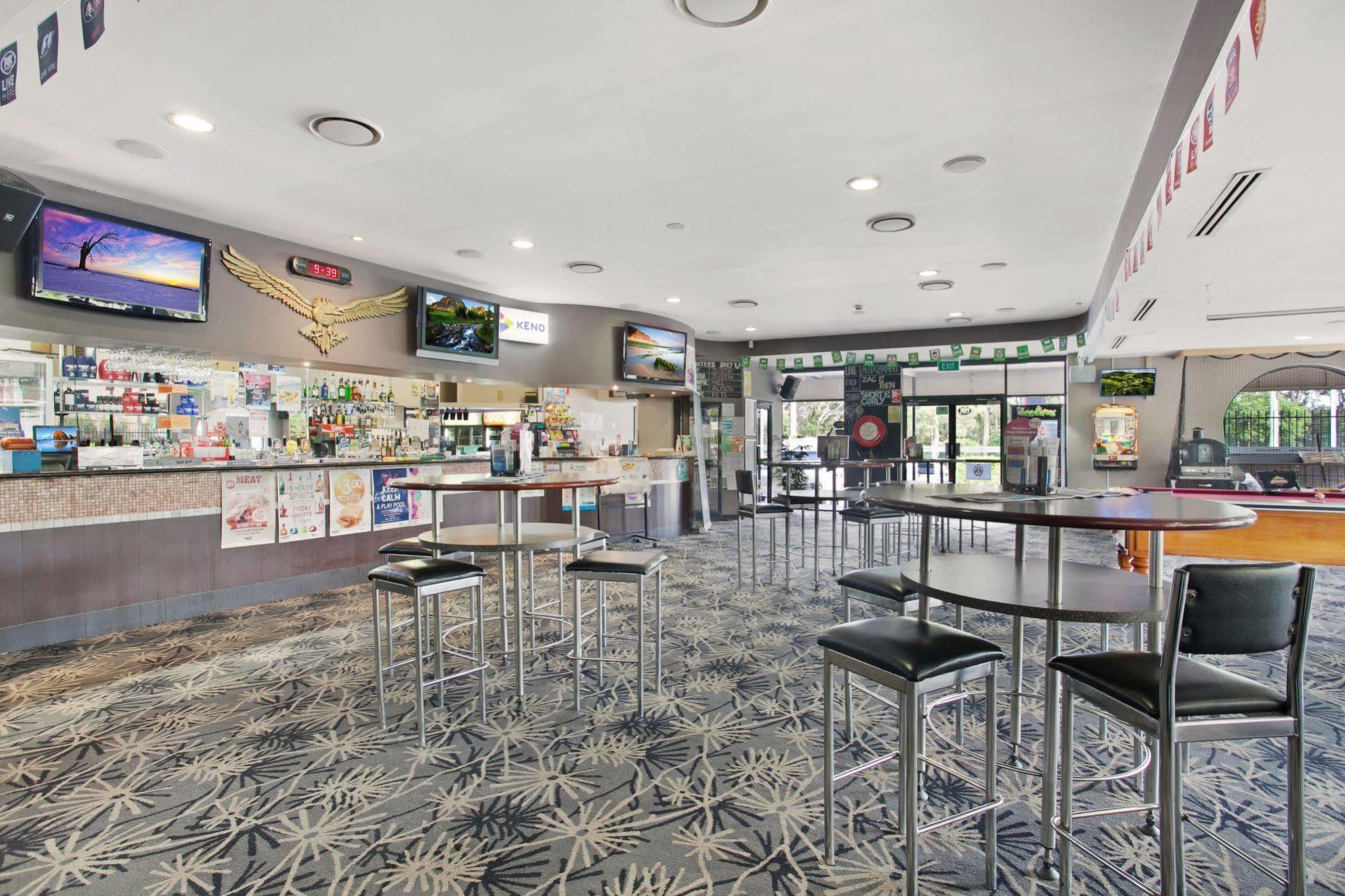 Gateshead Tavern & Motel Mount Hutton Bagian luar foto